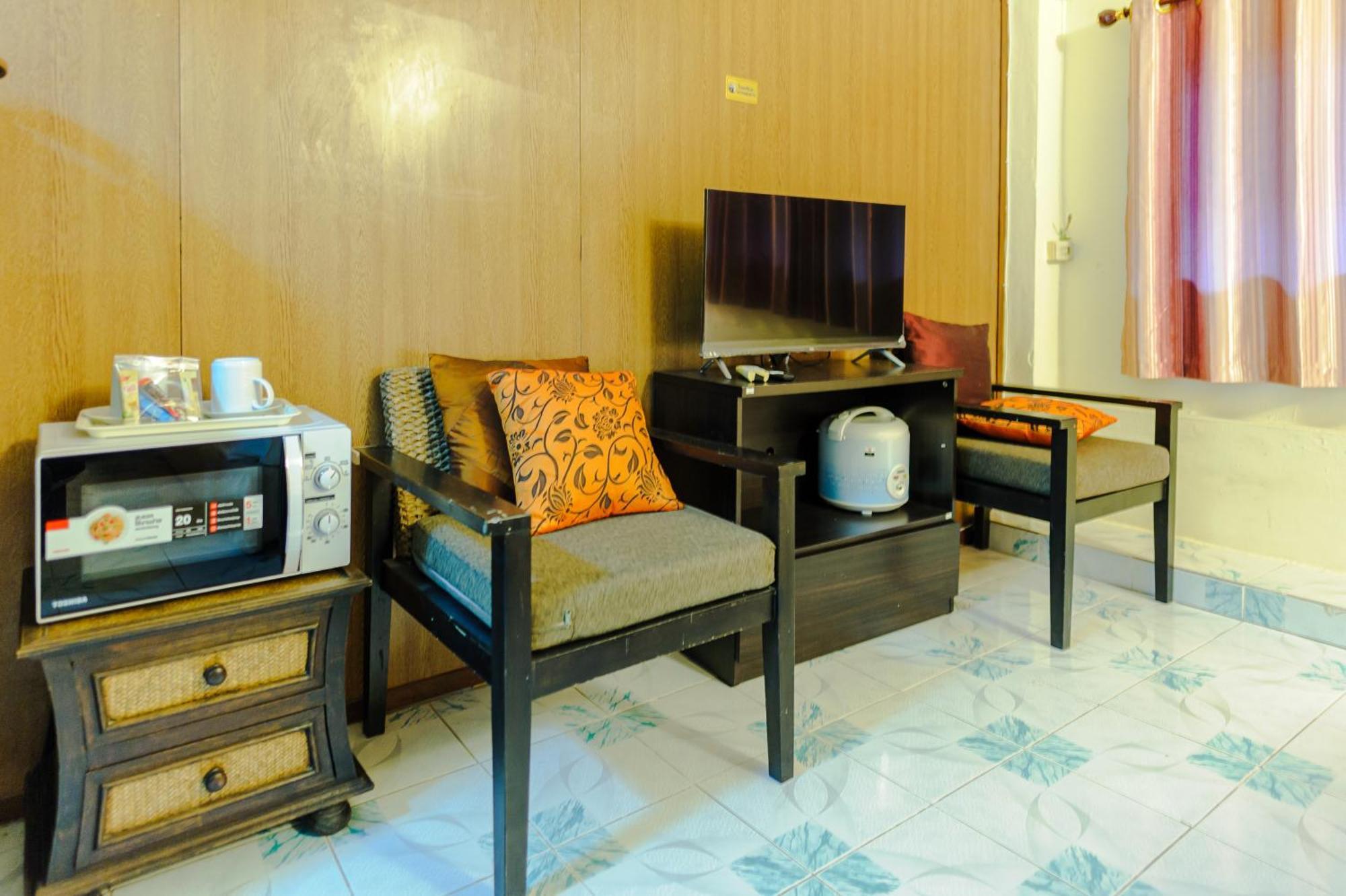 High5 Guesthouse Pattaya Dış mekan fotoğraf