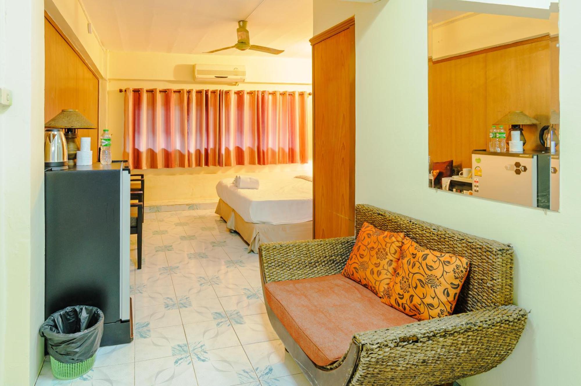 High5 Guesthouse Pattaya Dış mekan fotoğraf